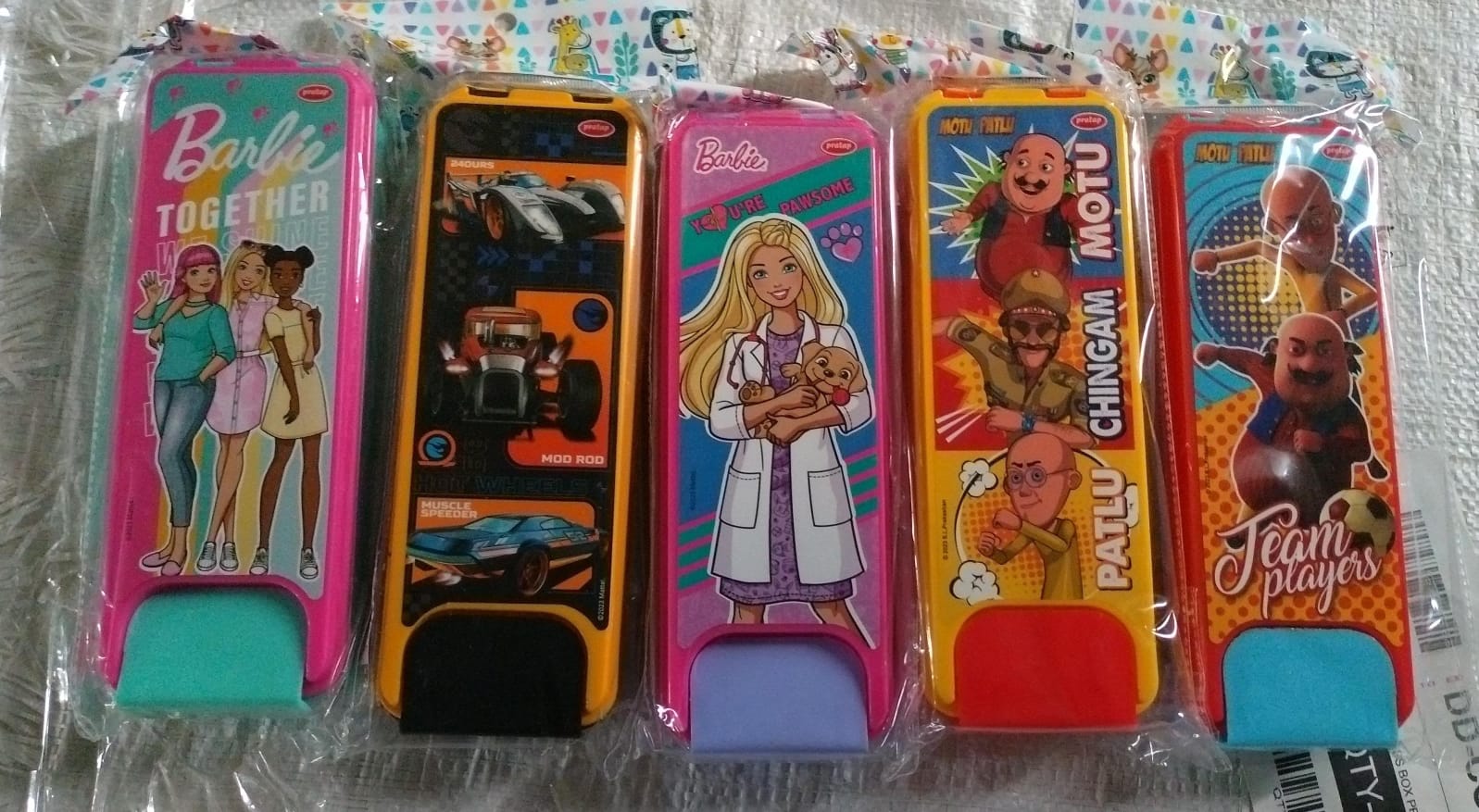 Stylish Cartoon Printed Hard Top Pencil Box For Kids (1 Pc  Mix Design) Stylish Cartoon Printed Hard Top Pencil Box For Kids (1 Pc  Mix Design)